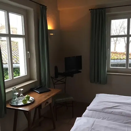 Seehotel Theodors Wustrau