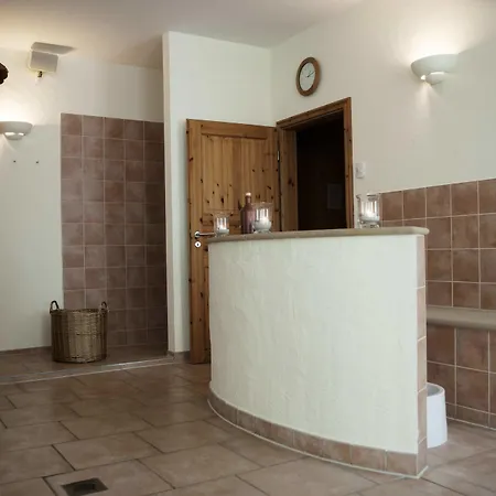 Seehotel Theodors Отель Wustrau