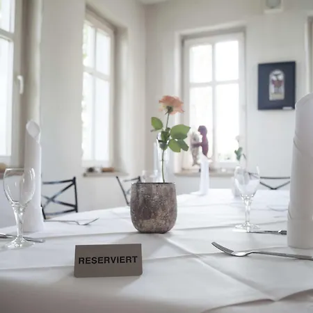 Hotel Seehotel Theodors Wustrau