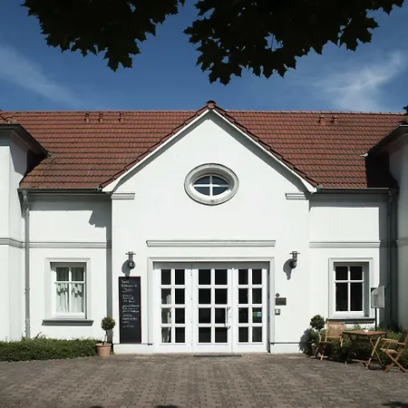 Seehotel Theodors 4* Wustrau