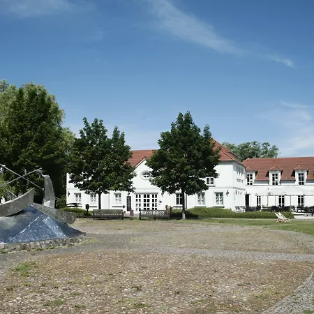 Seehotel Theodors Wustrau