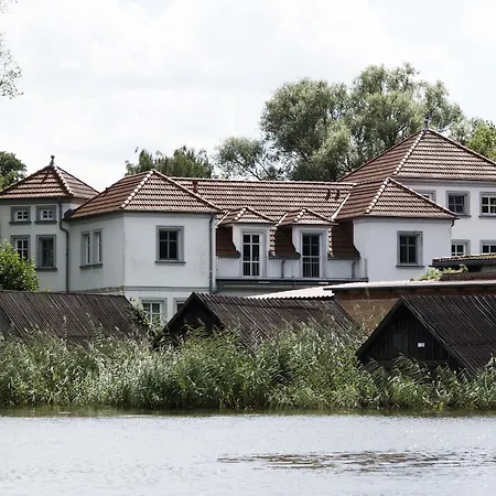 Seehotel Theodors 4* Wustrau