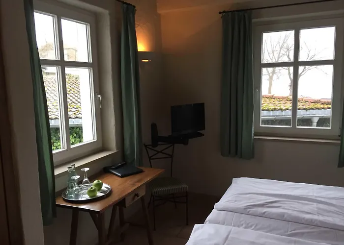 Seehotel Theodors Wustrau