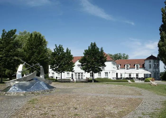 Seehotel Theodors Wustrau